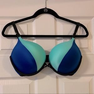 Victoria’s Secret Bombshell bra